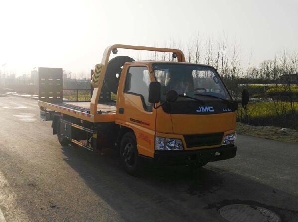 江鈴藍(lán)牌一拖二平板清障車專威牌 HTW5040TQZPJ型清障車