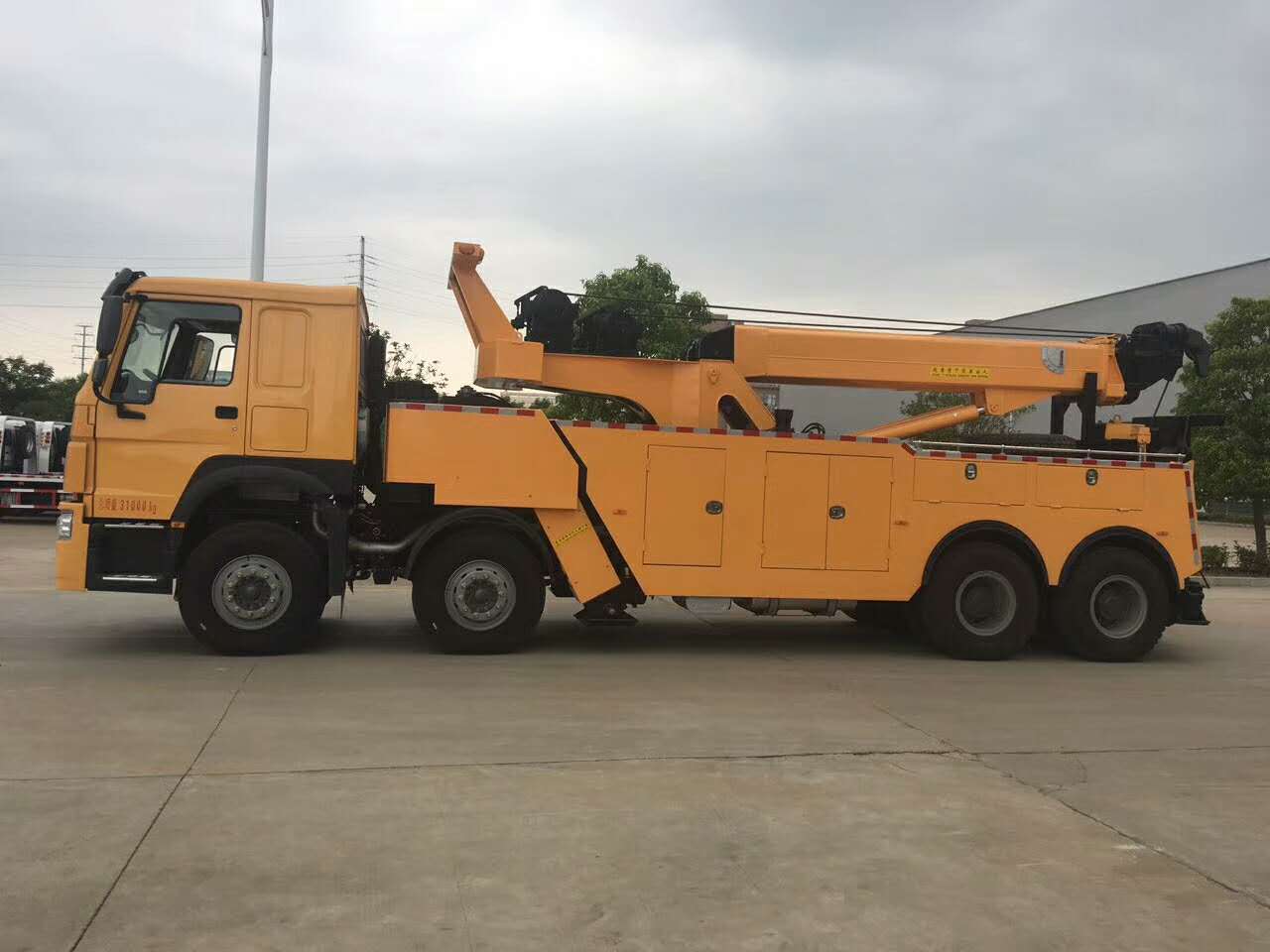 ���������ϵ����x���D(zhu��n)������܇������HTW5310TQZDZZ����������8X4����܇